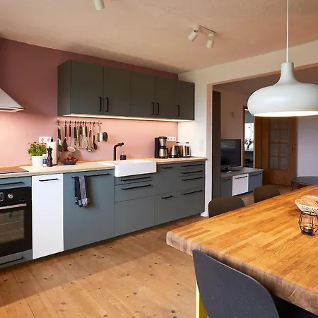 Siedlerhaus Schoenste Aussicht, Naturgarten & Sauna Dom wakacyjny