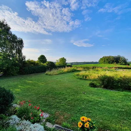 Dom wakacyjny Siedlerhaus Schoenste Aussicht, Naturgarten & Sauna
