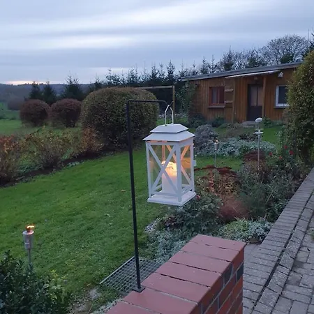Siedlerhaus Schoenste Aussicht, Naturgarten & Sauna Hohen Demzin