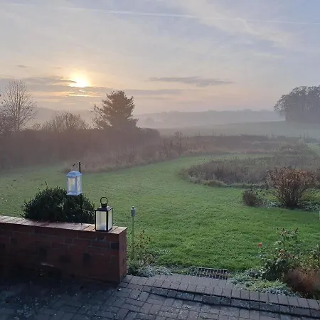 Siedlerhaus Schoenste Aussicht, Naturgarten & Sauna Hébergement de vacances *