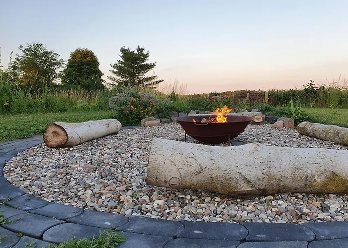 Siedlerhaus Schoenste Aussicht, Naturgarten & Sauna Сasa de vacaciones Hohen Demzin
